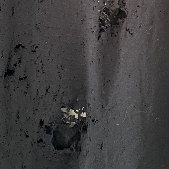 Plain distressed V-neck tee - Picture 5 of 5